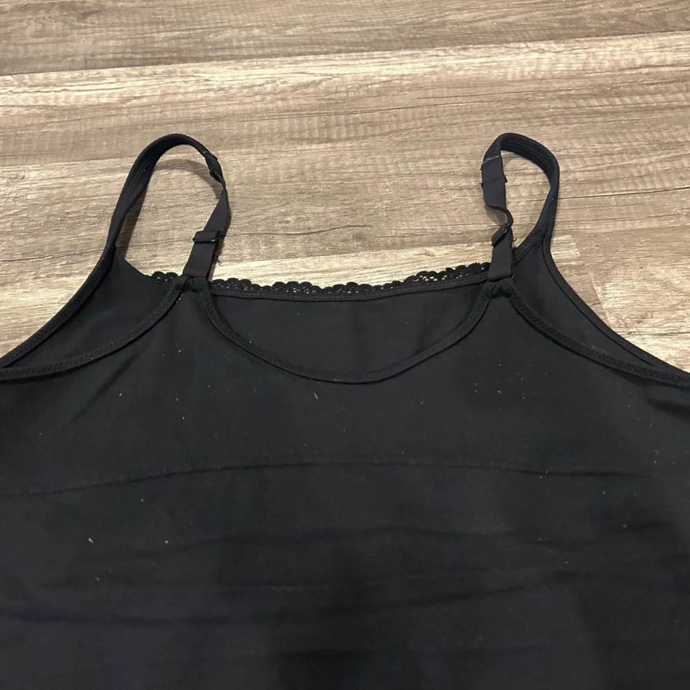 Women’s Maidenform Cami Tank Top - Picture 4 of 6